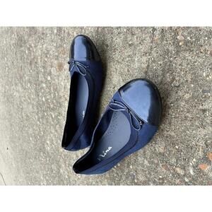 Women’s size 5 Nina Navy Blue Ballet Flats with Patent Toe Cap